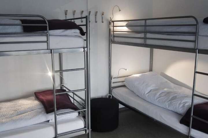 Room 181 of 276