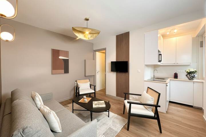 Room 125 of 159