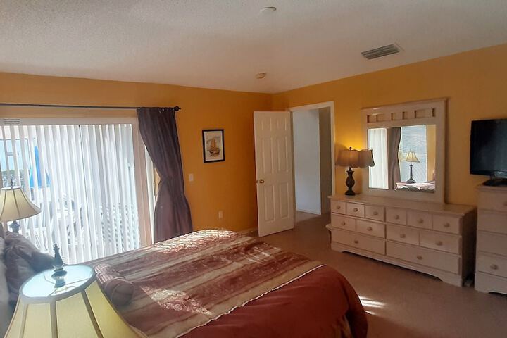 Room 6 of 41