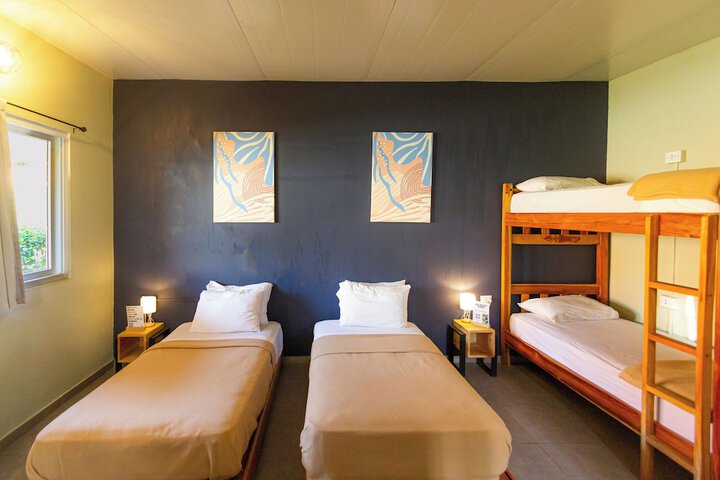 Room 27 of 61