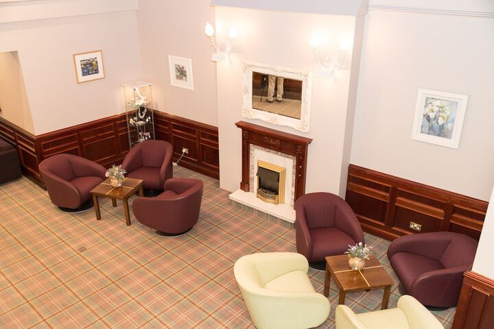 Lounge 57 of 67