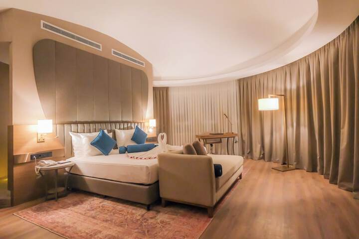 Room 11 of 68