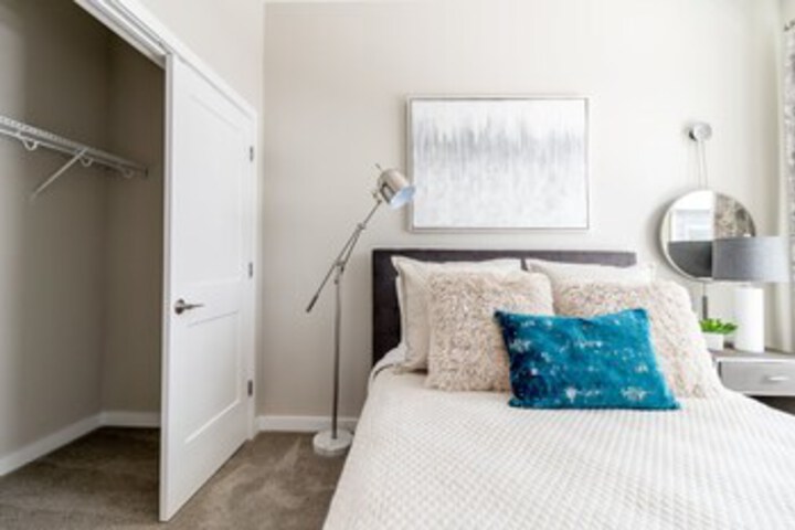 Room 28 of 35