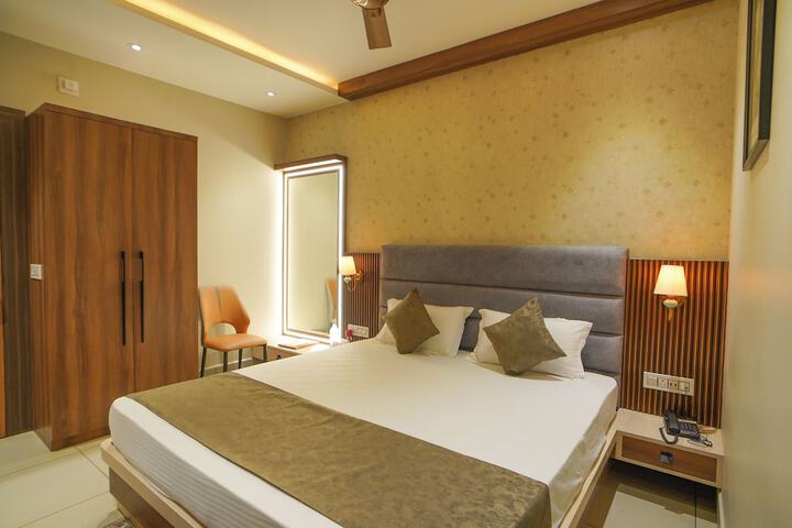 Room 29 of 83