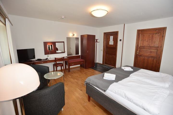Room 19 of 140