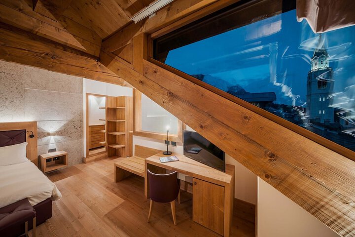 Room 7 of 41