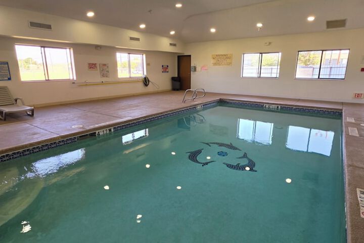 Hotel with Pool