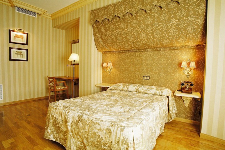 Room 11 of 58