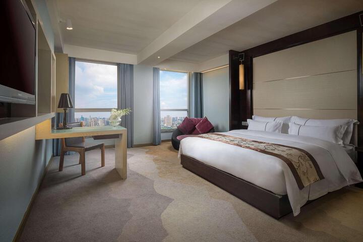 Room 6 of 21