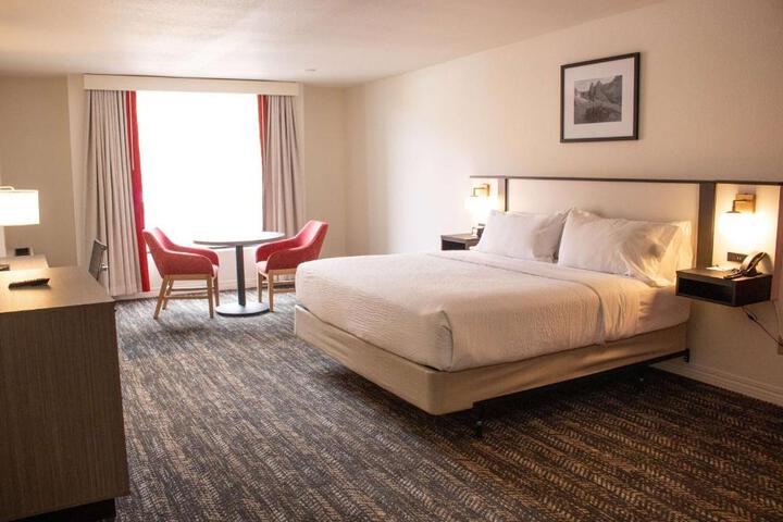 2 Queen Beds