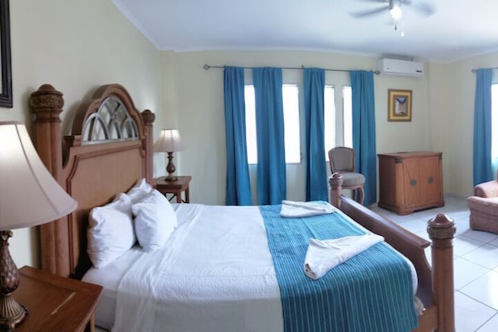 Room 17 of 41