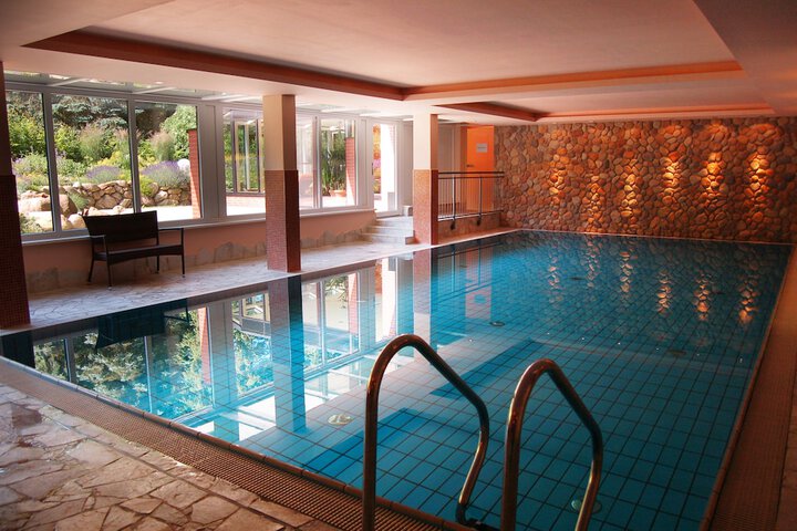 Hotel Pool