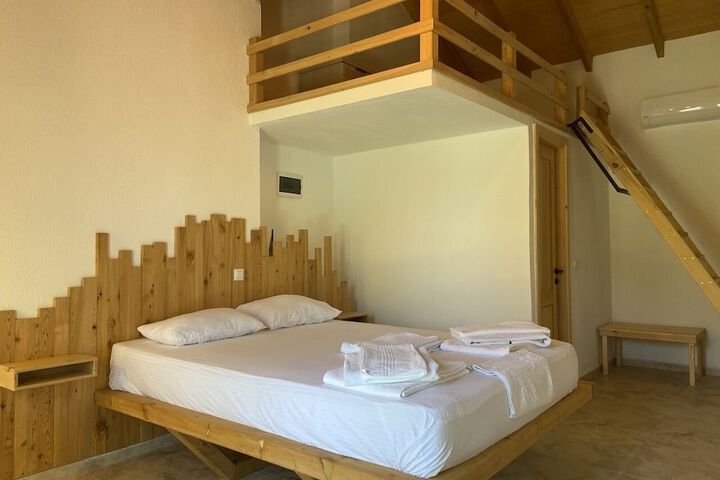 Room 3 of 58