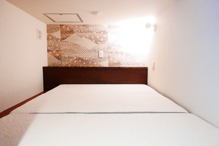 Room 16 of 81