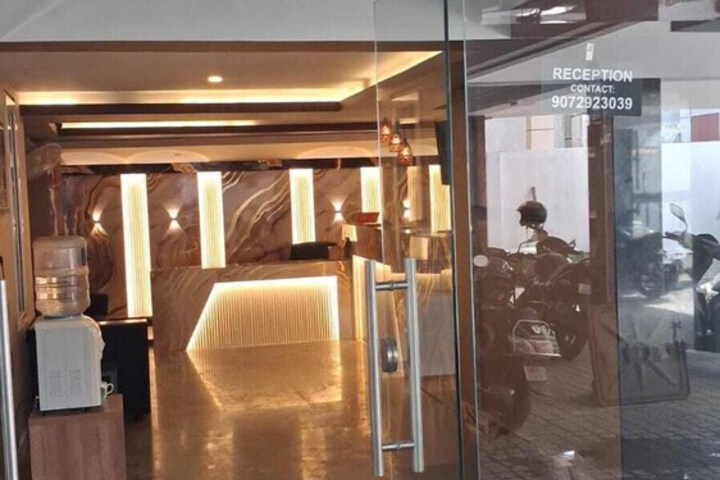 Hotel Interior 5 of 49
