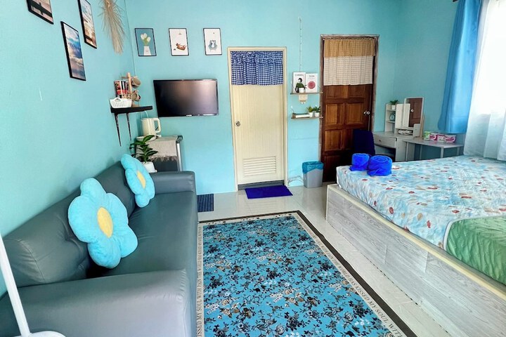 Room 37 of 100