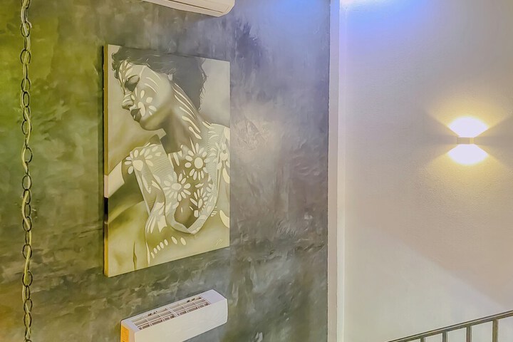 Room 47 of 151