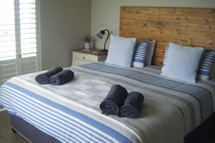 Room 2 of 15
