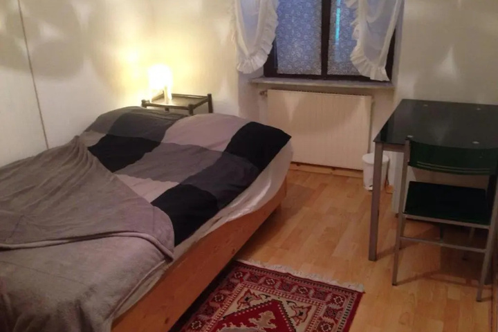 Room 2 of 14