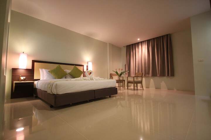 Room 18 of 92