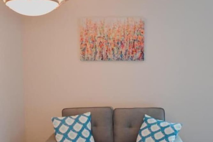 Room 7 of 16