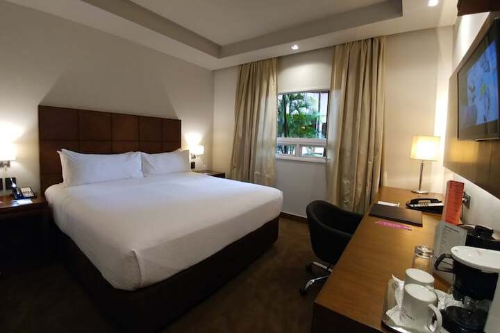 Room 19 of 114