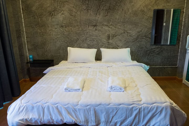 Room 2 of 15