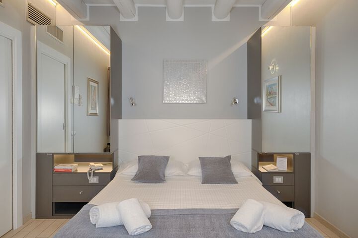 Room 40 of 122