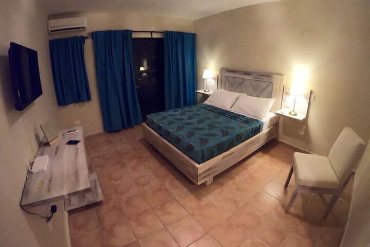 Room 13 of 51