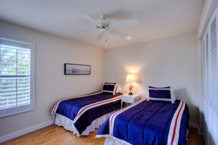 Room 13 of 15