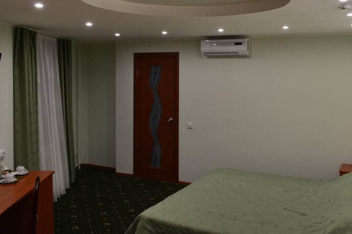 Room 17 of 45