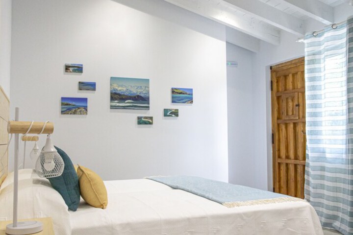 Room 52 of 164