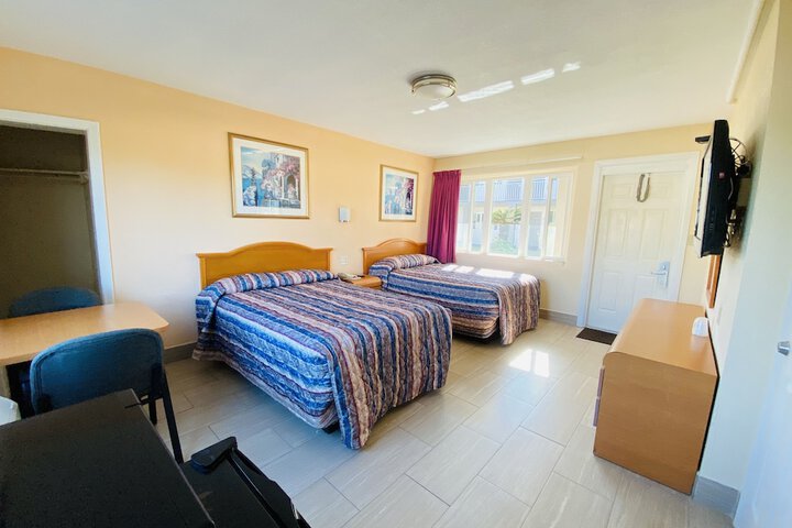 Room 7 of 27
