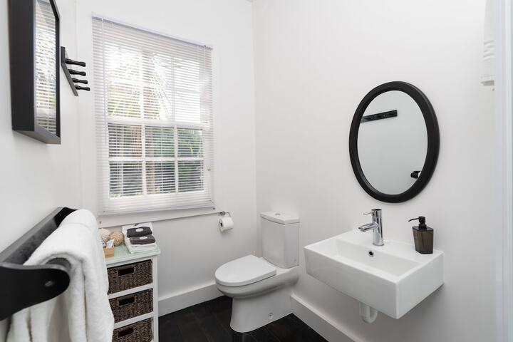 Clean Restrooms