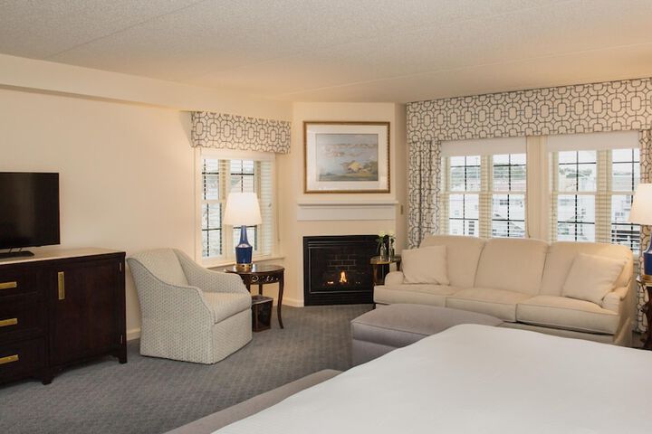 Room 45 of 194