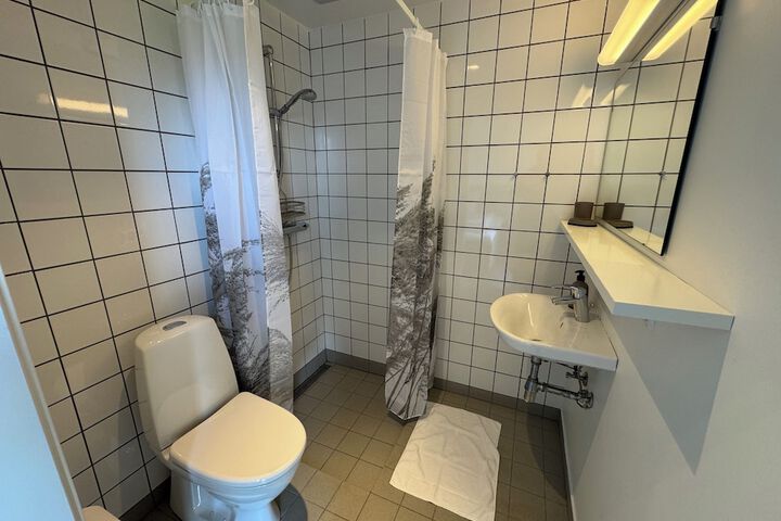 Room 13 of 15