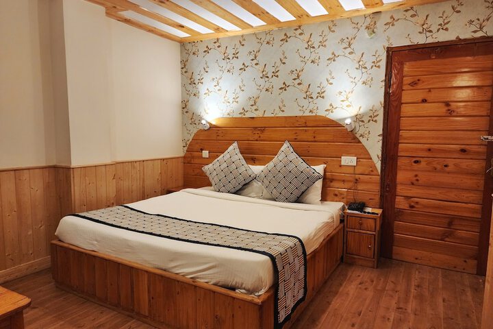 Room 12 of 81