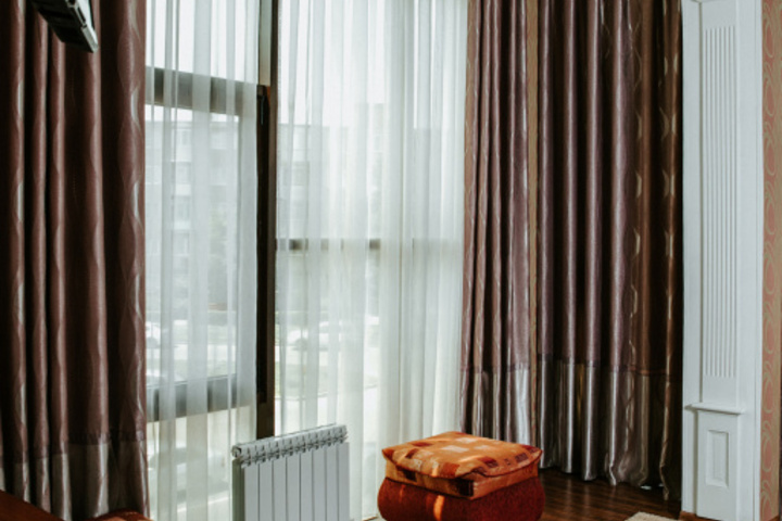 Room 4 of 20