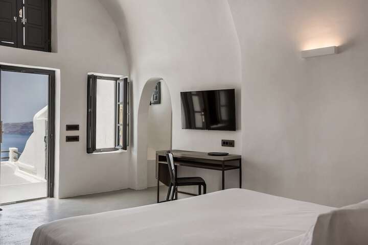 Room 40 of 176