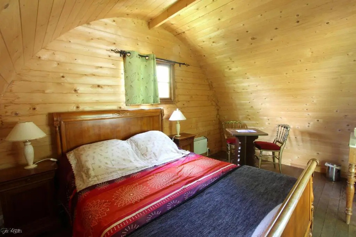 Room 3 of 9