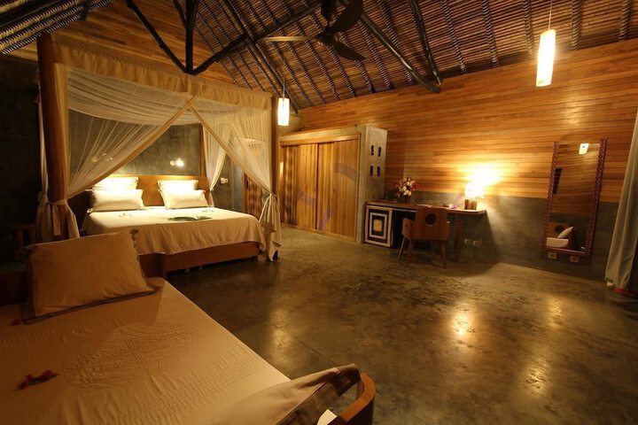 Room 4 of 66