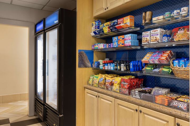 Snack bar
