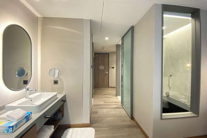 Room 55 of 83