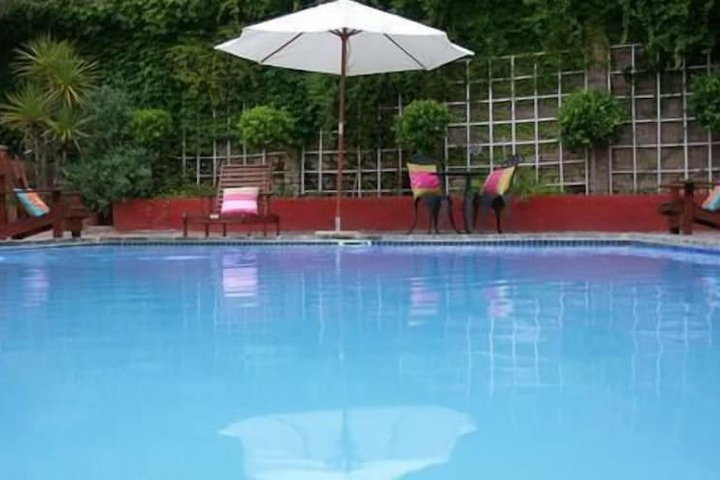 Pool Hotel