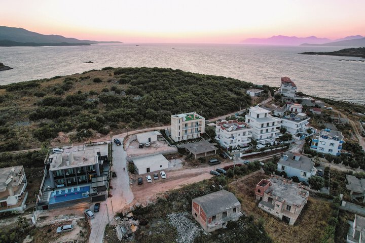 Hotel 90 of 95