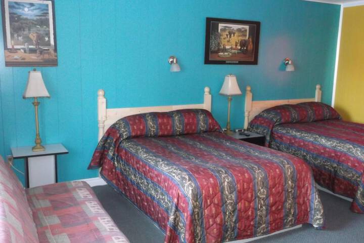 Room 18 of 47