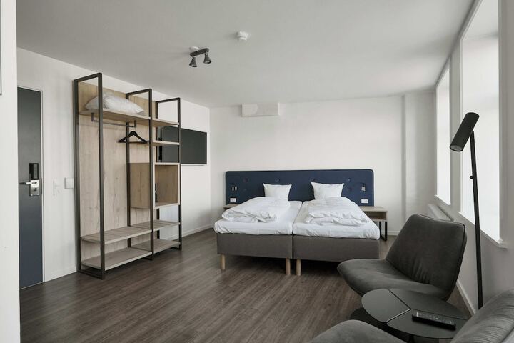 Room 18 of 57