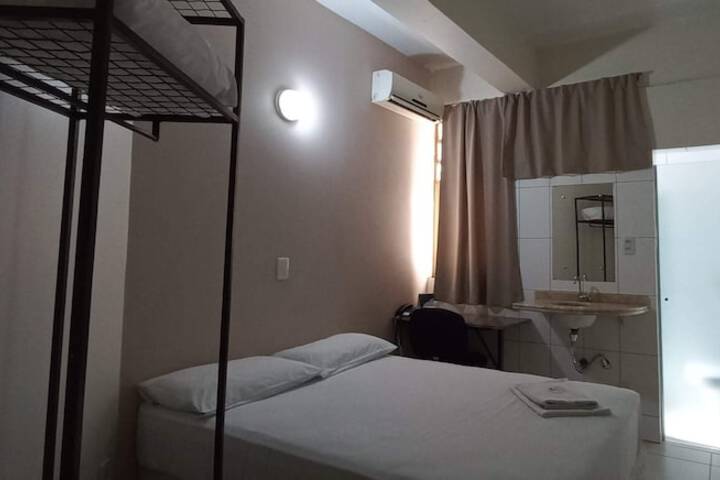 Room 13 of 36