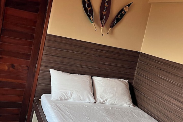Room 16 of 86
