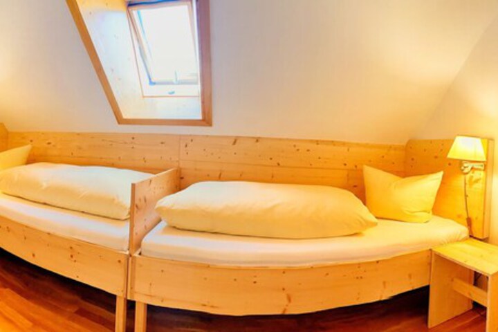 Room 26 of 58